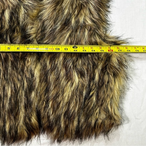 Donna Slayers Fabulous Furs Brown Faux Fur Vest - medium​ - Picture 5 of 8